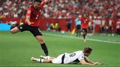 ملابسي الداخلية تمزقت.. لاعب نيوزيلندا يكشف كواليس إصابته أمام منتخب مصر بسبب ياسر إبراهيم