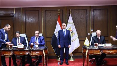 العدل توقع 3 بروتوكولات للتوسع في التحصيل الإلكتروني وتُتيح مليون منفذ لتيسير سداد الرسوم والنفقات