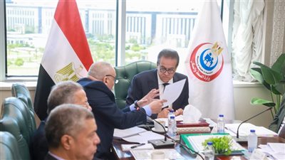صرف التعويضات للمستحقين بنسبة 100%.. وزير الصحة يتابع أداء صندوق مخاطر المهن الطبية