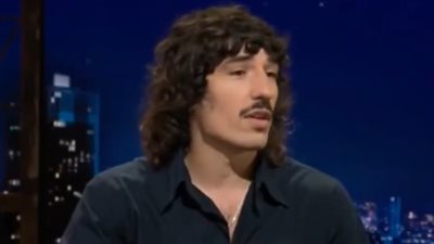 هيكتور بيليرين: كرة القدم تحركت لأوكرانيا.. لكنها صمتت أمام ما يحدث في فلسطين