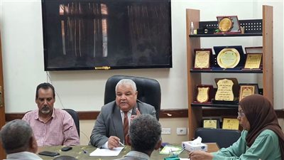 تعليم الأقصر يستعد لتفعيل النوادي الصيفية ويبحث سد عجز الأخصائيين الاجتماعيين