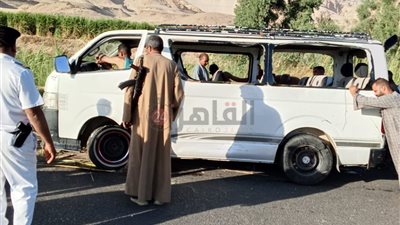 مصرع سيدة وإصابة 3 أشخاص إثر انقلاب ميكروباص في ترعة الفاروقية بسوهاج