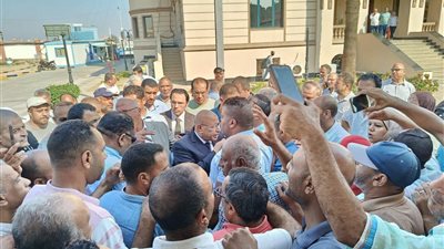 رئيس القابضة للمياه: حقوق العاملين أولوية قصوى.. وجميع الإجراءات الجارية تستهدف تحقيق صالح العاملين