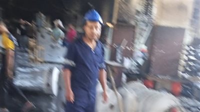 السيطرة على حريق بمصنع للصناعات البلاستيكية بالمنطقة الصناعية في الكوثر بسوهاج