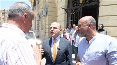 لا تهاون مع المقصرين.. محافظ الغربية يقود جولة ميدانية مفاجئة لمتابعة النظافة والخدمات بطنطا