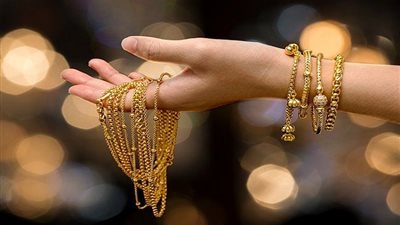 بعد خسارة 103 دولارات عالميًا.. سعر جرام الذهب عيار 21 اليوم الأحد 19 يوليو