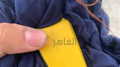 مخبيها في التيشيرت.. ضبط سماعة غش بحوزة طالب ثانوية عامة قبل دخول لجنة الامتحان بقنا