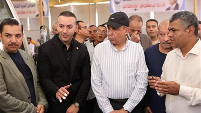 الكشف والعلاج والعمليات مجانًا.. محافظ المنيا يتفقد أكبر قافلة طبية شاملة بمغاغة ويستجيب لمطالب المواطنين