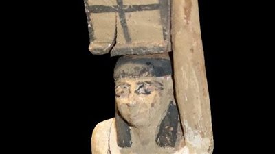 بمناسبة اليوم العالمي للعمل الإنساني.. حاملة القرابين تجسد قيم العطاء والتكافل في مصر القديمة