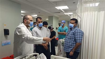 في جولة ليلية مفاجئة.. مدير رعاية جنوب سيناء يتفقد الطوارئ والعنايات والأقسام الداخلية بمستشفى شرم الشيخ الدولي| صور
