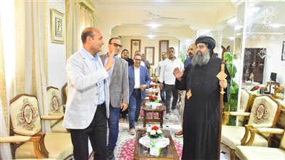 محافظ أسيوط خلال تفقد الدير المعلق بجبل أبنوب: السياحة الدينية ركيزة لتعظيم المقومات التراثية والتنموية بالمحافظة