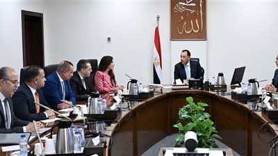 رئيس الوزراء يستعرض استراتيجية تطوير وتنمية مدن الساحل الشمالي الغربي والموقف التنفيذي الحالي