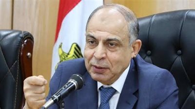 استجابة لـ القاهرة 24.. رفع مياه الصرف الصحي من شوارع أرض المستشار بأبو هلال في المنيا