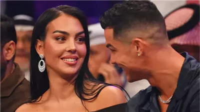 جورجينا تتجاهل شائعات زواجها من رونالدو وتظهر مع أطفالها في إيطاليا