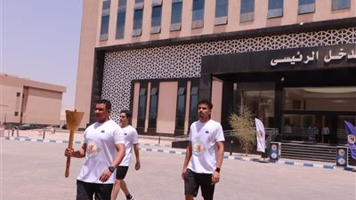 رئيس جامعة المنيا يعلن انطلاق شعلة «أسبوع شباب الجامعات والمعاهد العليا الـ14» في جولة بـ31 جامعة