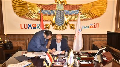 محافظ الأقصر يرفع كثافة فصول رياض الأطفال بالمدارس الخاصة إلى 50 طالبًا