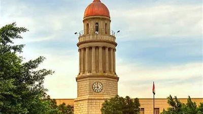 جامعة القاهرة تهنئ فريق عرض البوسطجي بكلية العلوم لفوزه بجائزتين في المهرجان القومي للمسرح المصري