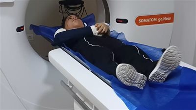 أنا عايز حق ابني.. أب يستغيث بعد إصابة نجله داخل كيدز إيريا بأحد المولات 