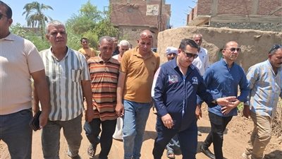 مواطن يتبرع بأرض قيمتها ملايين الجنيهات لتوسعة طريق عرب بخواج في شطورة بسوهاج