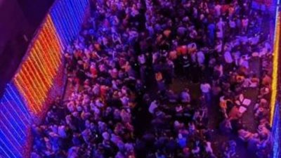 بالمخالفة لإجراءات “كورونا”.. حفل حاشد بفوز برلماني في الإسماعيلية بحضور “حمو بيكا”