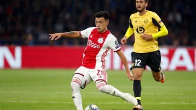 مدافع أياكس يدخل قائمة اهتمامات برشلونة في الانتقالات الشتوية
