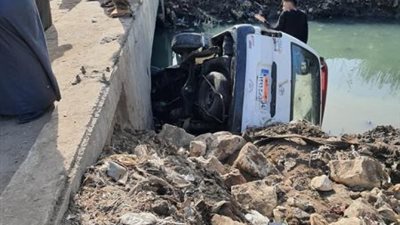 عودة الحركة المرورية بطريق مصر الإسكندرية الزراعي لطبيعتها عقب انقلاب سيارتين