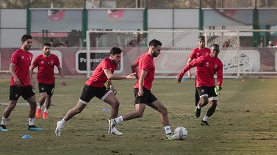 بدون راحة.. الأهلي يستأنف تدريباته استعدادًا لمواجهة غزل المحلة