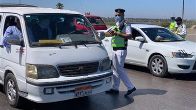 الداخلية: اتخاذ الإجراءات القانونية قِبل 5256 سائق نقل جماعي لعدم ارتداء الكمامة