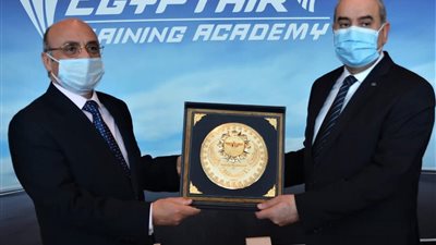 لوجيستيات النقل الجوي.. وزيرا العدل والطيران يفتتحان الدورة التدريبية لقضاة المحاكم الاقتصادية