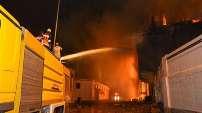 السيطرة على حريق بحلقة سمك الأنفوشي بالإسكندرية دون خسائر