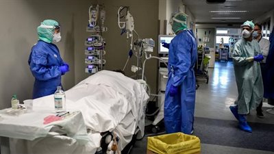 وفاة مدرس ابتدائي متأثرًا بإصابته بفيروس كورونا في المنوفية