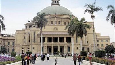 هل يتم تأجيل أو تقديم امتحانات الترم الأول بالجامعات؟.. مصدر يُجيب