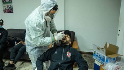 الأهلي يجري مسحة كورونا اليوم استعدادًا لبطل النيجر