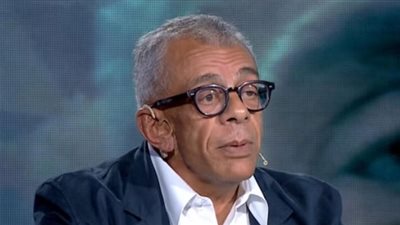 يسري نصر الله يشكر من قدم واجب العزاء في والدته: 