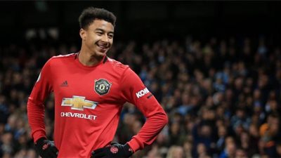 مانشيستر يونايتد يوافق على إعارة 