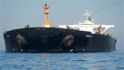 في خطوة استباقية جديدة.. قناة السويس تمنح ناقلات النفط العملاقة تخفيضًا بـ48%