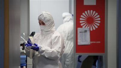 عالم فيروسات: السلالة الجديدة من 