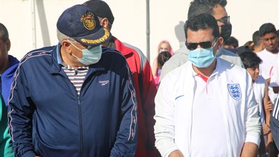 وزير الرياضة يقود مسيرة للمشي بشرم الشيخ تحت شعار الرياضة للجميع