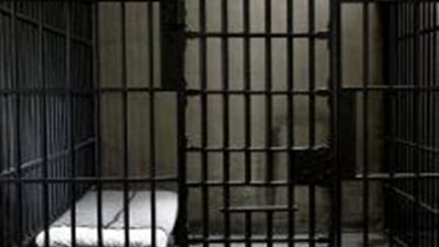 بدلا من الإعدام.. تخفيف الحكم على المتهم بقتل صديقه رميا بالرصاص في قنا إلى 