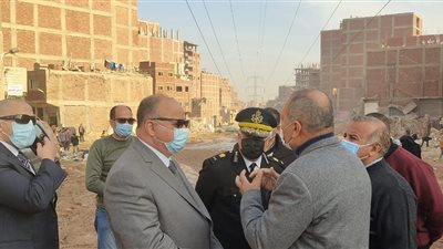 محافظ القاهرة يوجه بإزالة 516 عقارًا بالهجانة لإقامة محور الوفاء والأمل