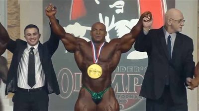 لماذا يكره رئيس اتحاد كمال الأجسام بطل مستر أوليمبيا؟