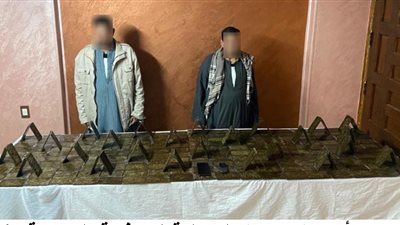 ضبط شخصين بحوزتهما كمية من مخدر الحشيش بسوهاج
