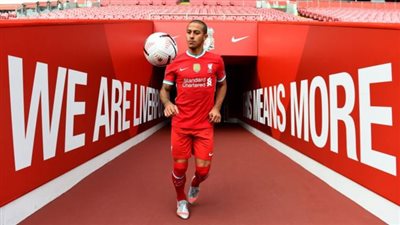 ألكانتارا يظهر في تدريبات ليفربول لأول مرة منذ أكتوبر