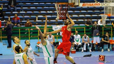 أزمة في الأهلي بسبب مباراة سبورتنج بنصف نهائي دوري السلة