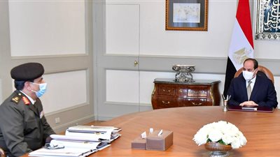 السيسي يوجه بتوفير الموارد المالية للشركات المدنية المكلفة بتنفيذ المشروعات القومية