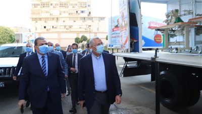 وزيرا القوى العاملة والزراعة يتفقدان وحدات التدريب المتنقلة بعد تحديثها بالجهود الذاتية (صور)