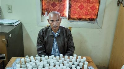 جمارك أرقين تضبط محاولتي تهريب هواتف محمولة وأدوية بشرية