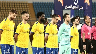 التعادل السلبي يسيطر على الشوط الأول من مواجهة الإسماعيلي والبنك الأهلي