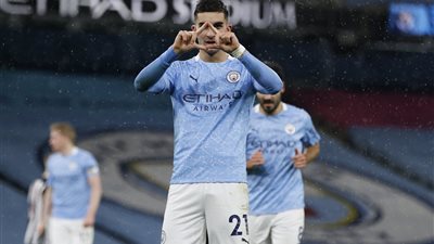 مانشستر سيتي يفوز على نيوكاسل بثنائية في الدوري الإنجليزي 