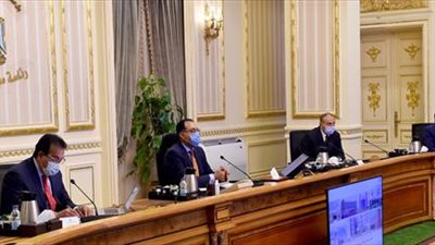 لجنة أزمة كورونا تشدد على تطبيق قرار تناوب العاملين بالدولة